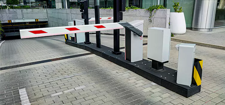 Custom Gate Design & Integration Highland